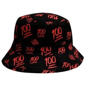 Bucket hat